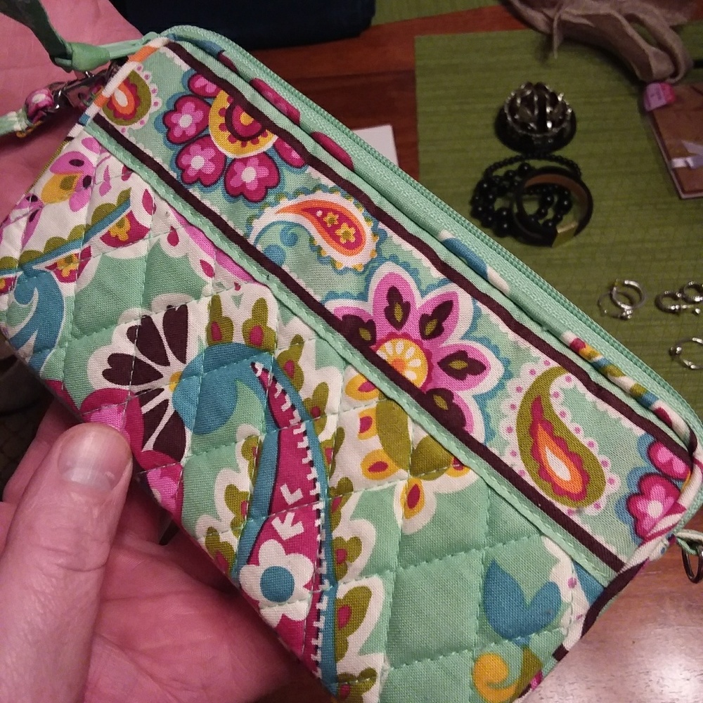 Vera Bradley Wristlet - Picture 3 of 5